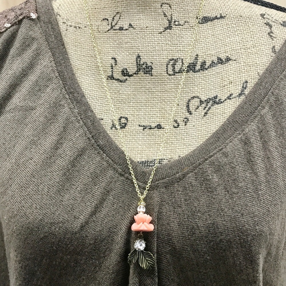 Frock 'n Roll Skull Bling Handcrafted Necklace - Picture 2 of 3